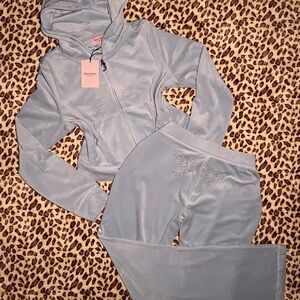 🆕❄️🔥Juicy Couture large velour blue jacket and pants set NWT